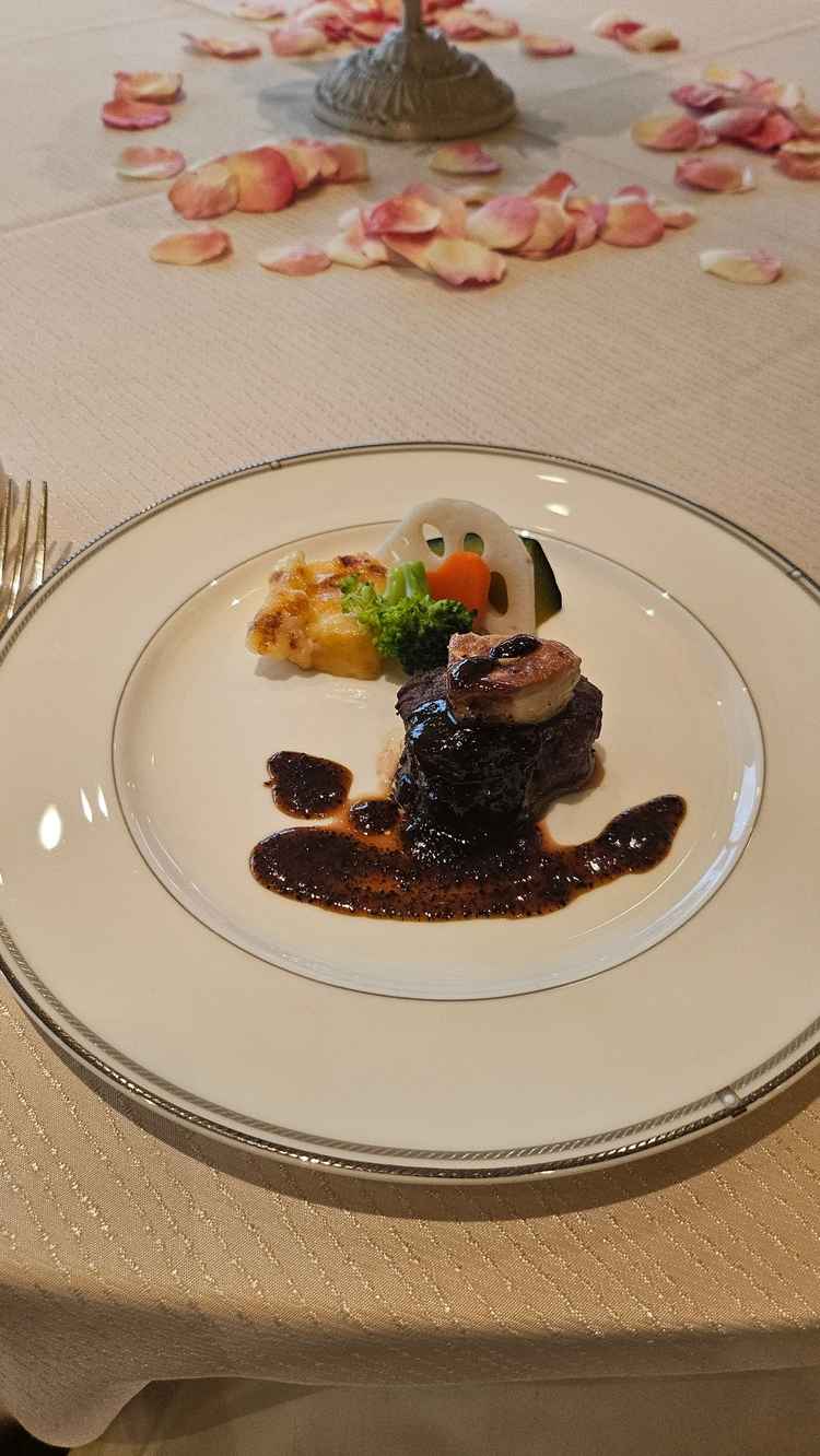 メイン料理　想像以上に美味しかったです。