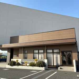 外観、一つの建物で全てが完結しているので寒い時期でも問題ないと思う