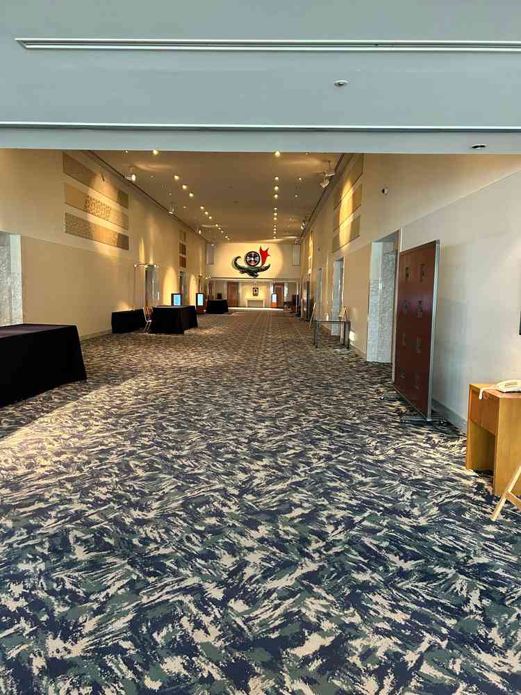 開放感のある待合所、受付所