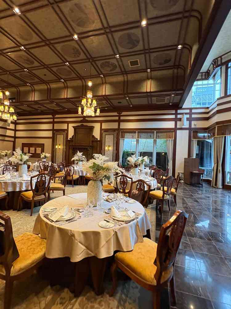 鳳明の雰囲気です。和を感じさせる豪華な会場でした。