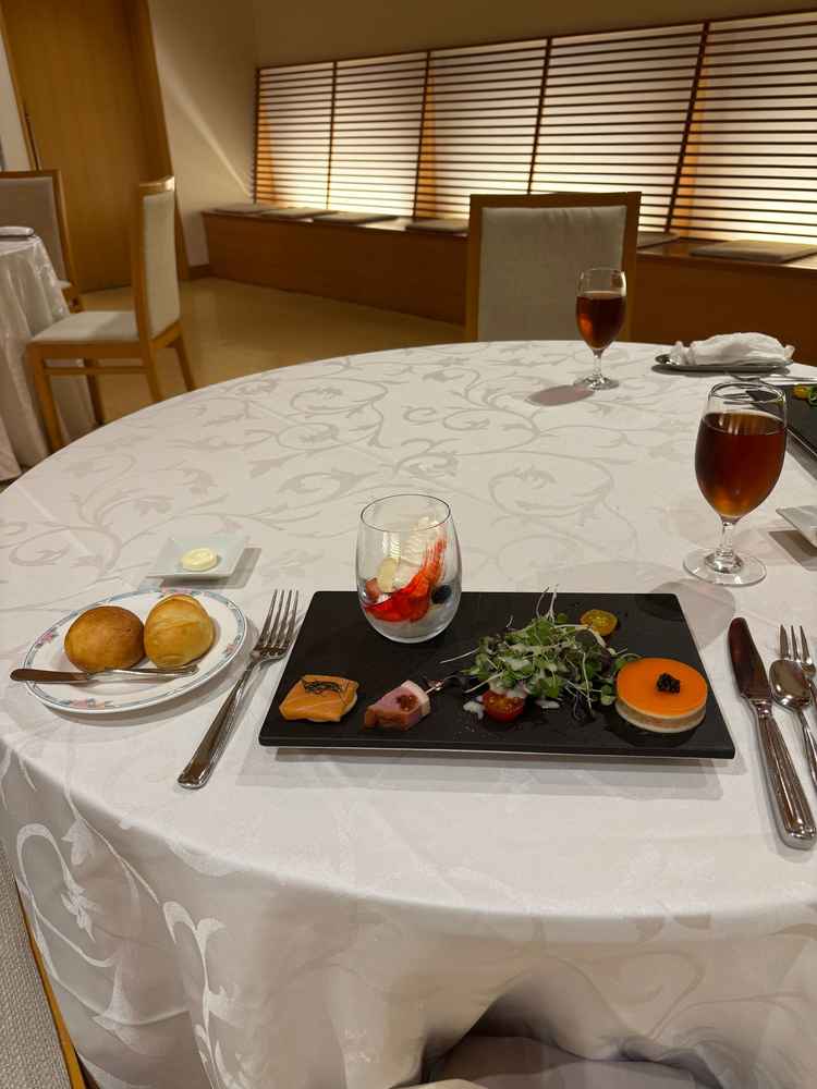 お料理も美味しかったです。特にデザートがお気に入りです。