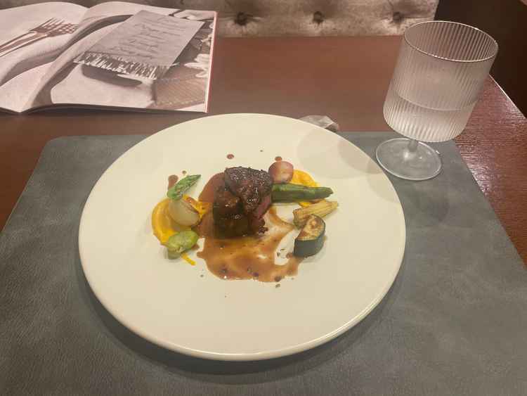 試食のお肉料理