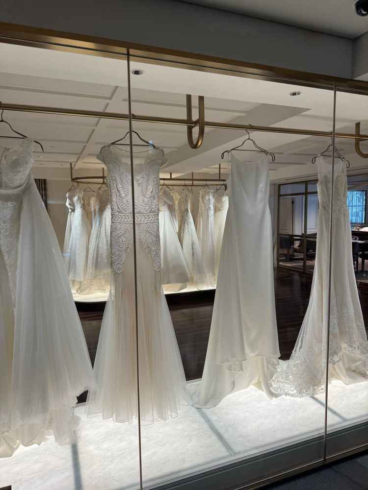 ホテル内にドレスサロンがあり試着も出来ました。