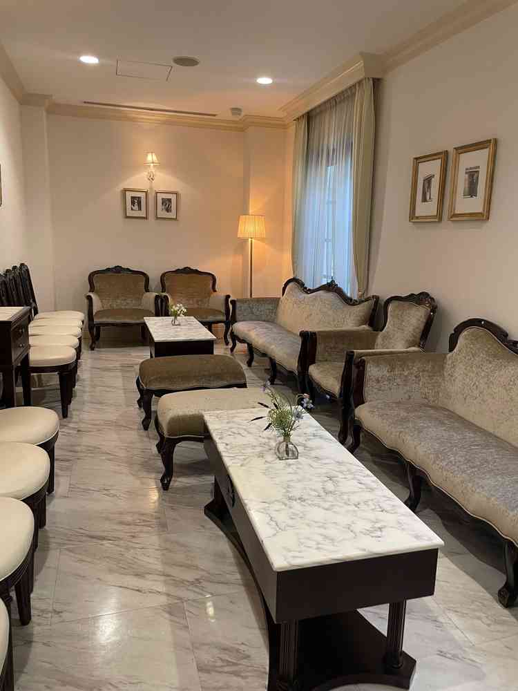 親族控室、広くて子供がいてもゆっくりできるような素敵な部屋が準備されてました。