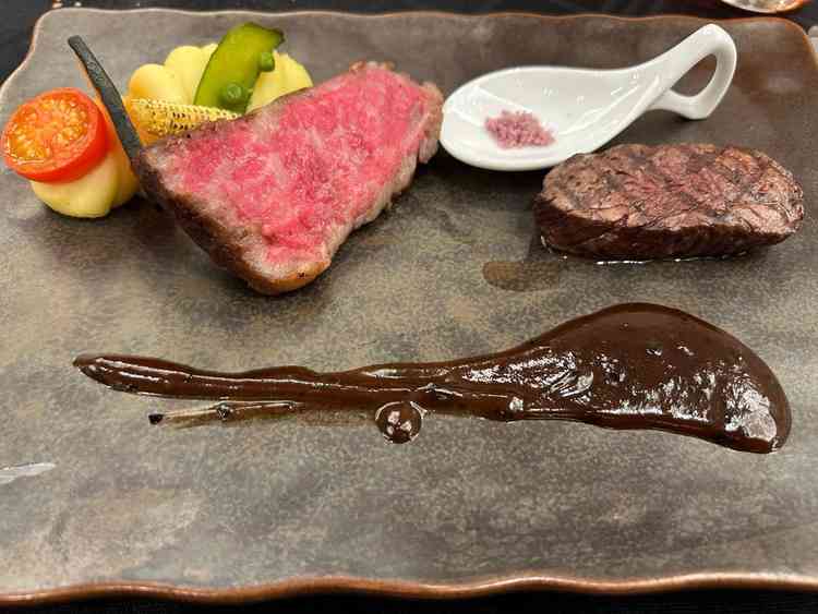 コース料理の試食が出来て、何を食べても美味しく満足出来るものだった。