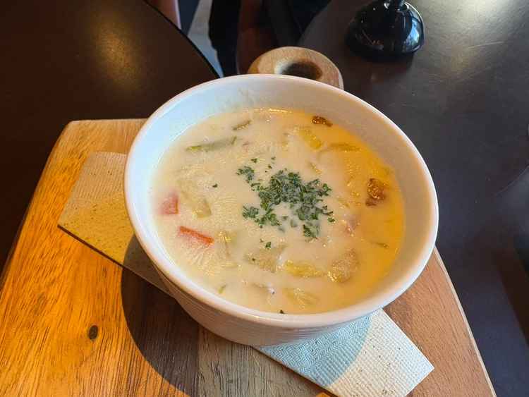 1番人気のクラムチャウダーとのことでした。