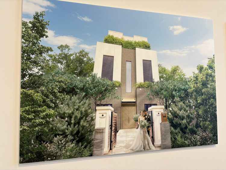 リューアル後のエントランスです。お家に招待するような感覚でゲストを迎えられるそうだと感じました。