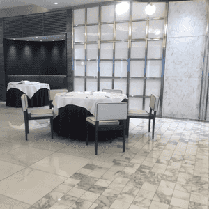 披露宴会場と入場口