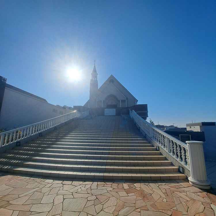 教会の表階段(集合写真撮影場所)