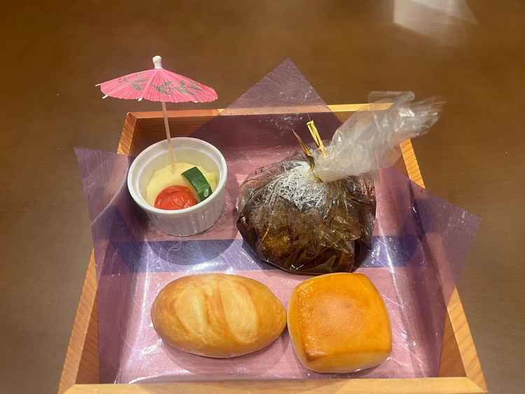 大正時代に発祥したと言われるビーフシチュー。最高に美味しかったです。