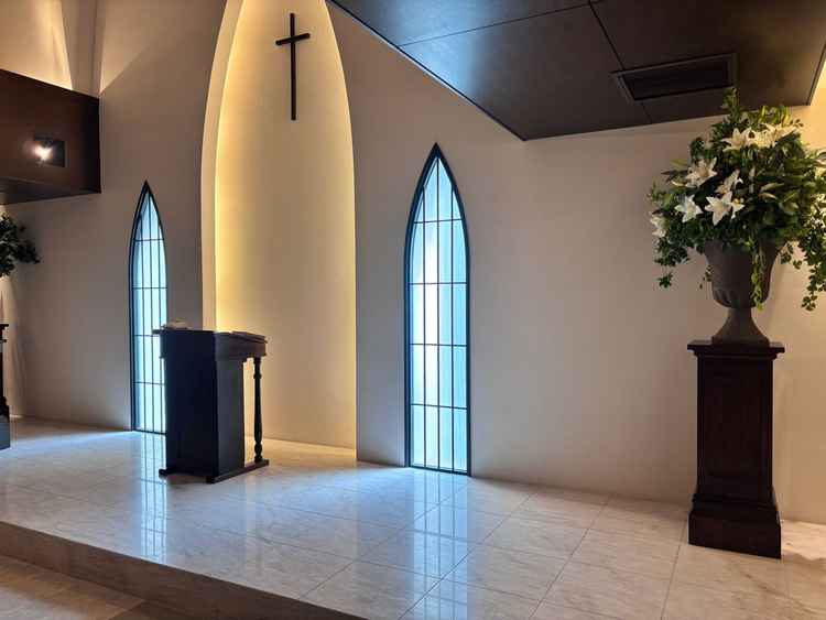 教会の前の方です。