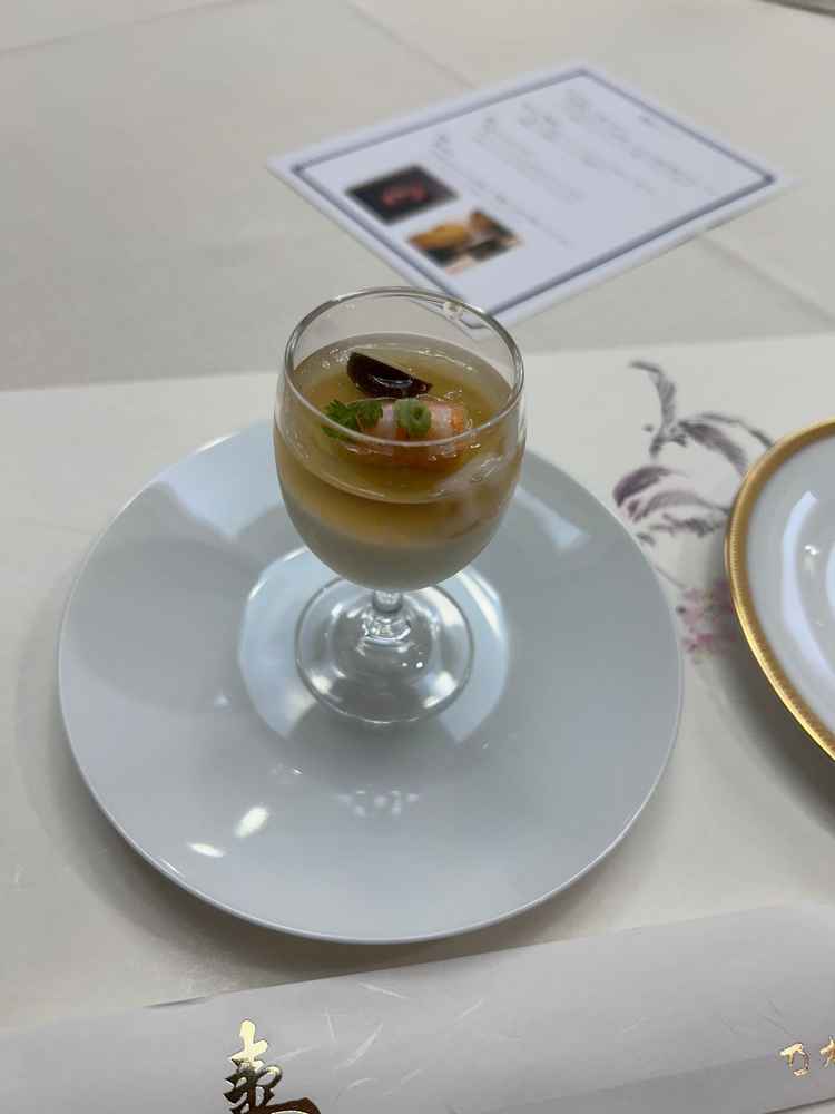 試食でいただいたさつまいものムース(出汁のジュレがのっているため混ぜて食べる)