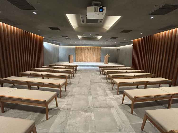 モダンなデザインのチャペルもありました。