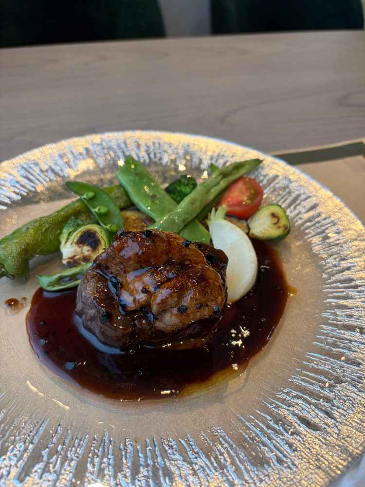 試食のフォアグラステーキ