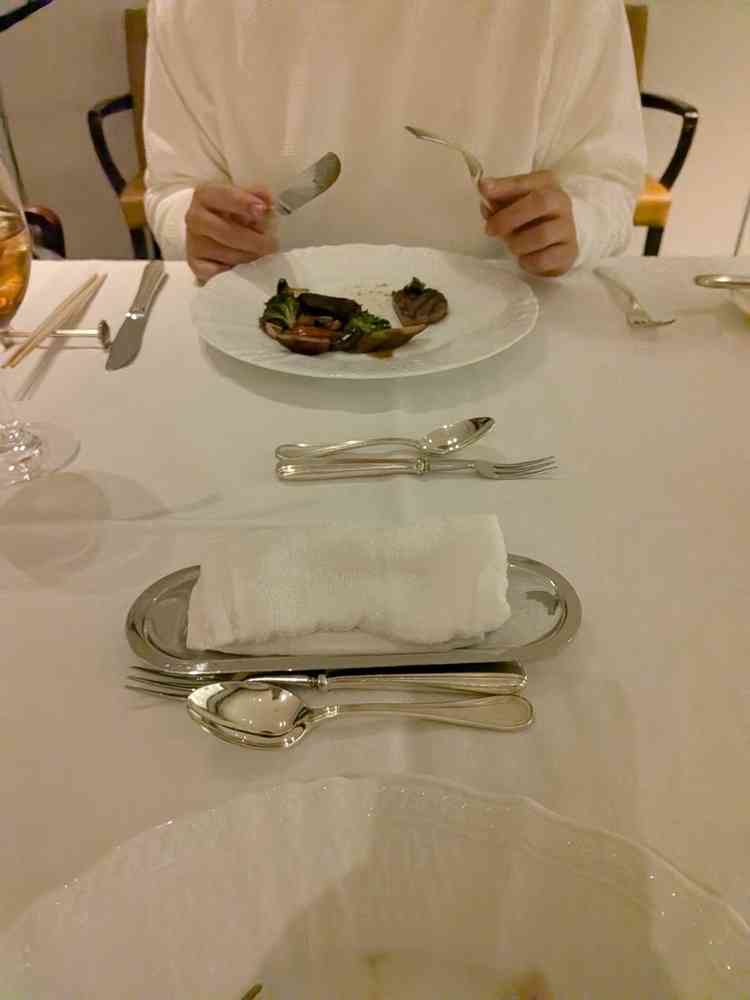 担当の営業兼プランナーの方がとてもいい方で、ご配慮いただき、平日夜にも関わらず試食をさせていただいた