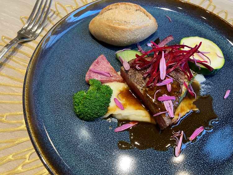 試食会のメイン料理。コースのバリエーションも多く、専属シェフのこだわりを感じました。