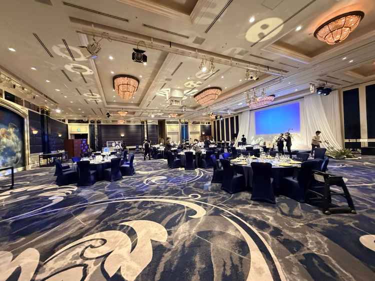 披露宴会場：ギャラクシールーム