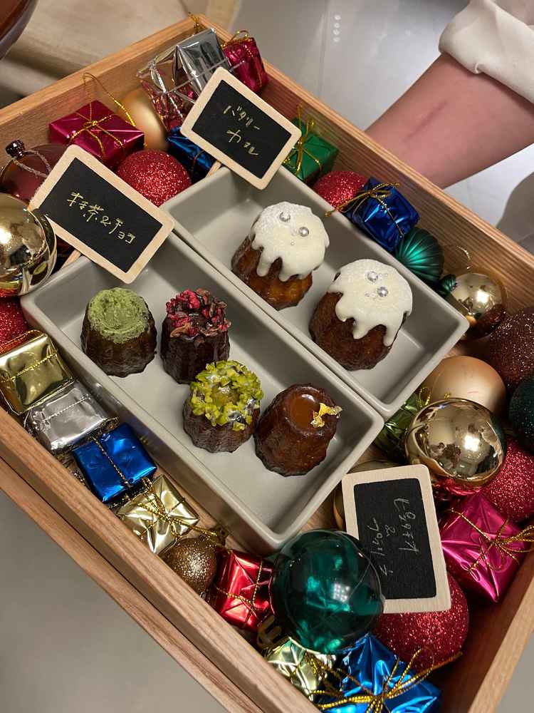 初めに頂いたお茶菓子です。クリスマスをイメージされていてとても可愛い♡