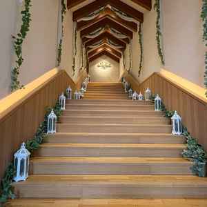 雨の日はこちらでフラワーシャワーができるそうです。