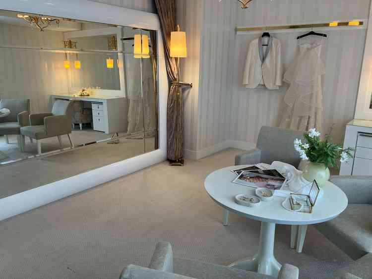 ホテルの客室と着替えを行う部屋が隣接しているので便利だと思った