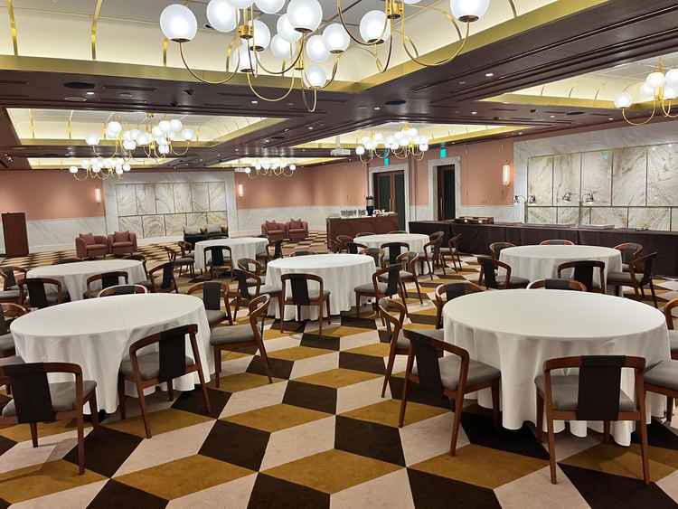 式場の様子です。壁が大理石でオシャレです。