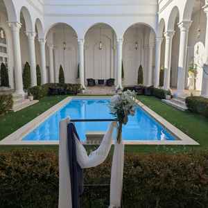 ヴィクトリアハウスの中庭