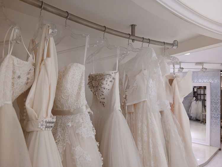 ドレス タキシード 共にたくさん展示してあって 色々見ることができました。 