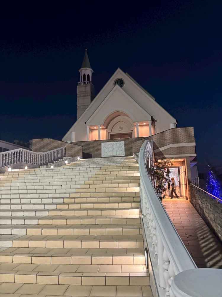 外観です。夜です。