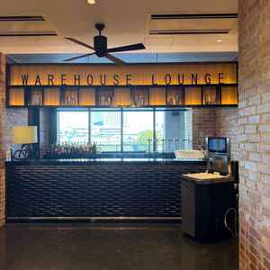 ゲストに利用していただくウェイティングバーも雰囲気がよかった。