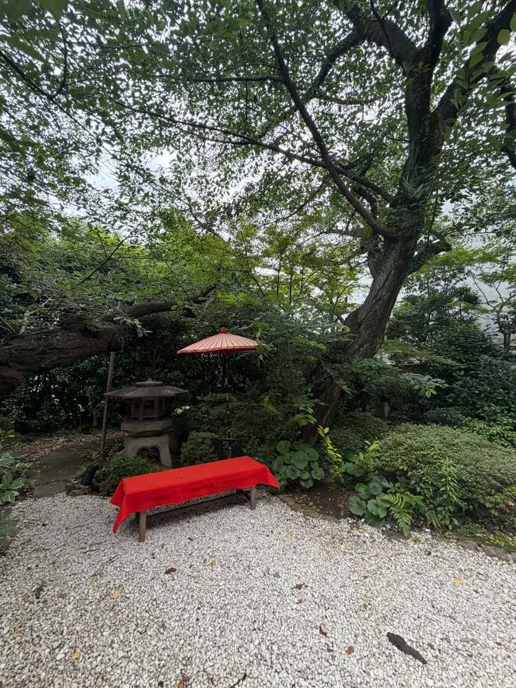 お庭があり和装にとても映えそうだなと思った。2階から餅まきなどもできる。