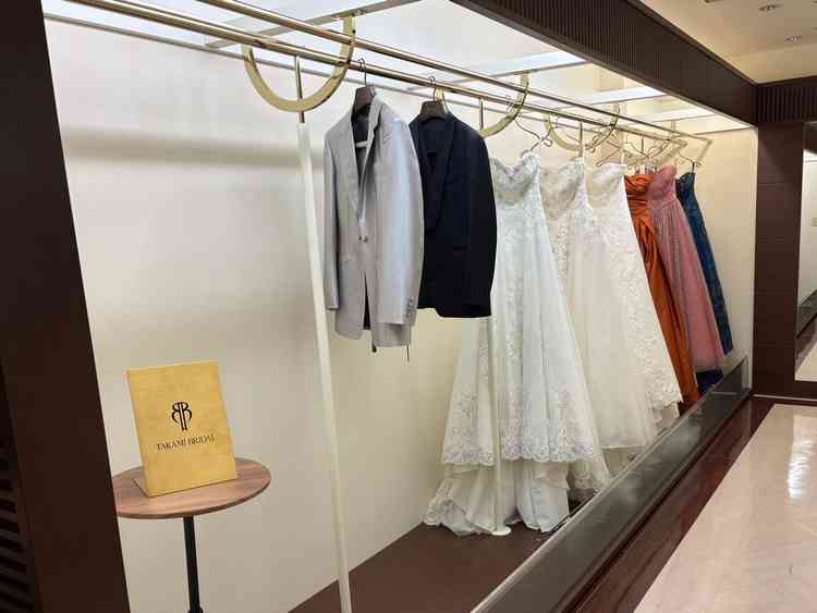 多くのドレスショップと提携していて、予算やイメージに合ったドレスが見つかりそう。