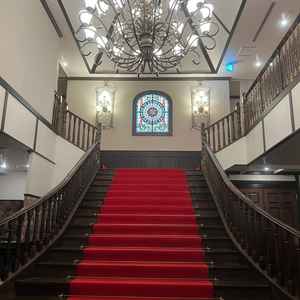 大階段。雰囲気がとても良い