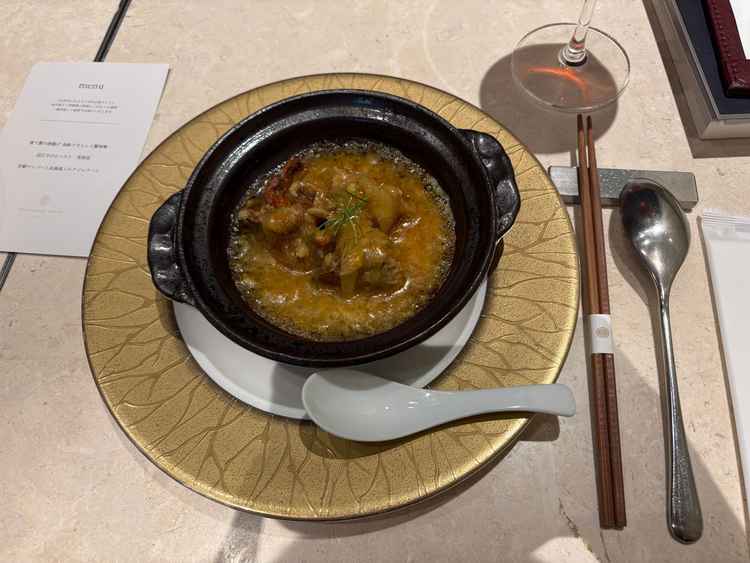 お料理でいただいた渡り蟹の唐揚げがとてもおいしかったです