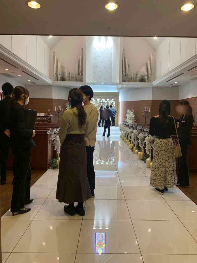 中は白と茶を基調としたシンプルなデザインになっており、全体的に温かみのある雰囲気でした。