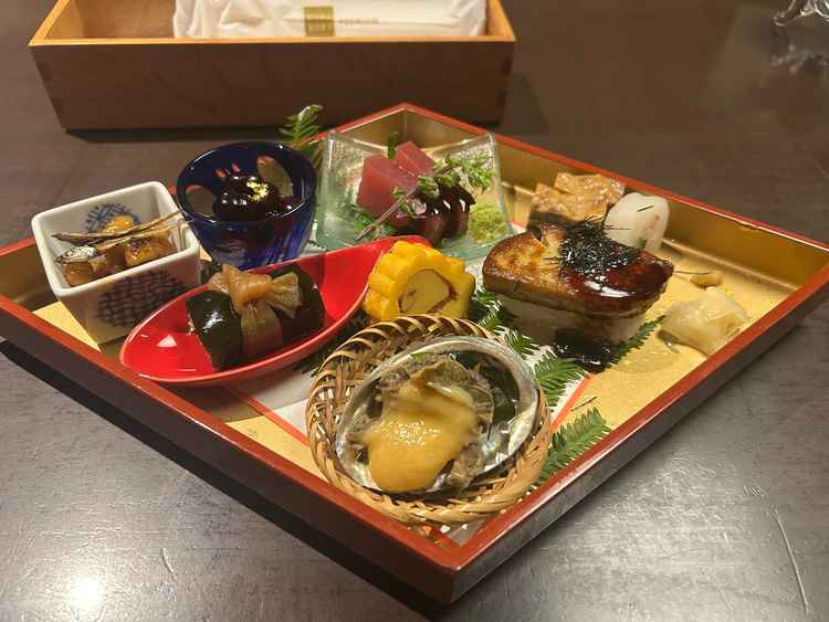 一つ一つのこだわりが凄く、フォアグラや鮑の鮮度の高さだけでなく味付けの上品さ全てが満足する一品でした