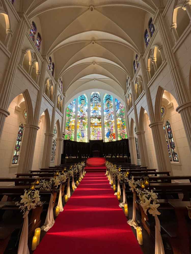 チャペル入口から