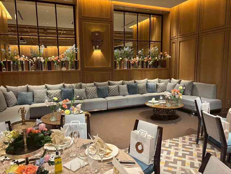 家族、友人と沢山写真を撮れ、分かち合える空間は欠かせないと感じた。