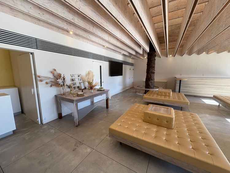 ゲストの方がお支度を済ませた後にドリンクを飲む場所