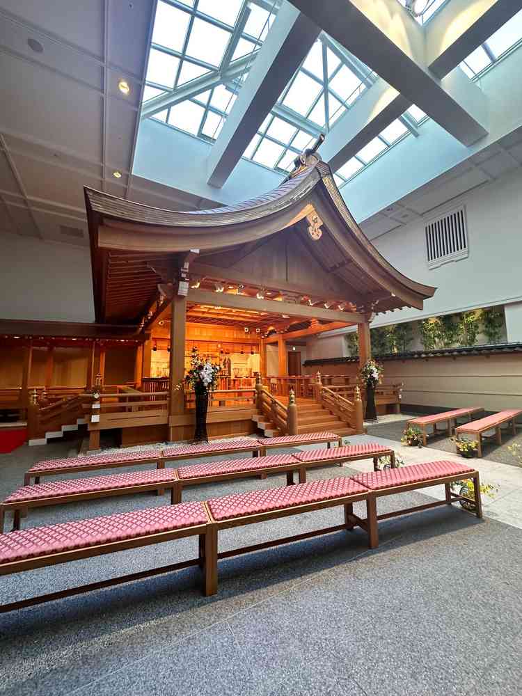 見積もりに和装での前撮りも入れていただきました。素敵な神殿のため、ここでの前撮りに憧れがあります。