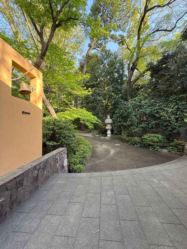 チャペルを出た景色