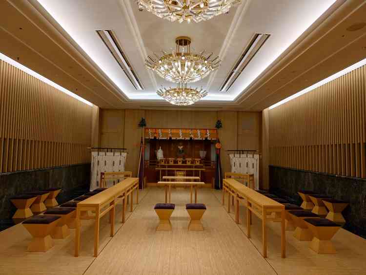 式場神殿、和装の場合使用できると聞きその選択肢もあるのかと思いました。