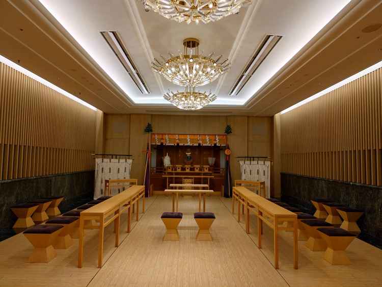 式場神殿、和装の場合使用できると聞きその選択肢もあるのかと思いました。