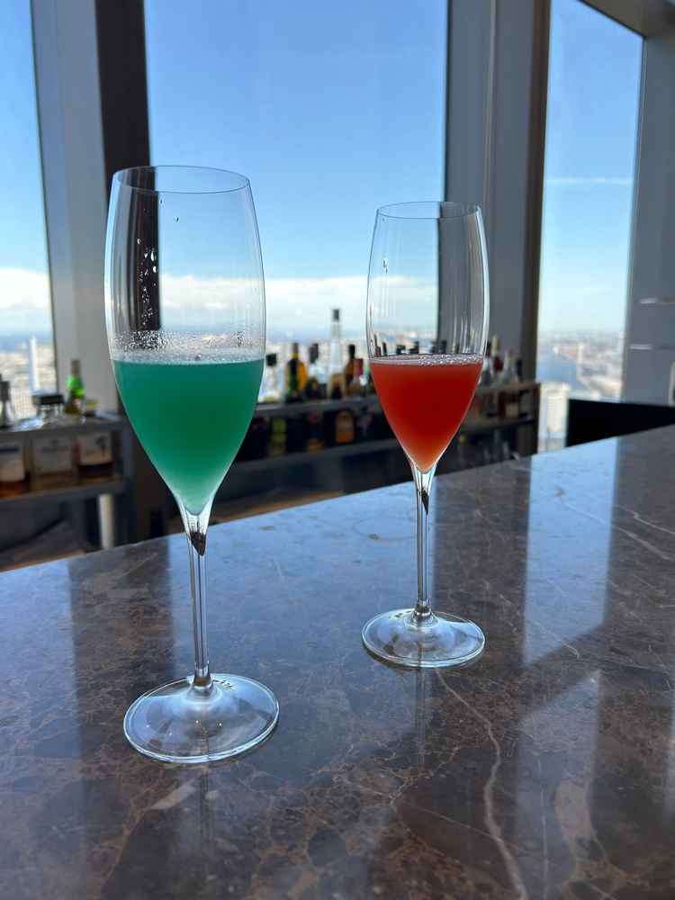 式当日に実際にゲストに振る舞われるウェルカムドリンクの試飲。