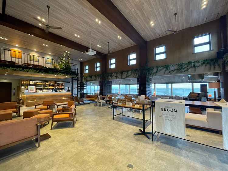 待合として使えるスペース。少人数ならここで披露宴も相談の上、可能とのことでした。