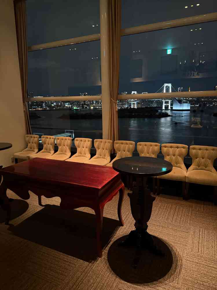 受付のスペースです。景色バックにできると言われてます