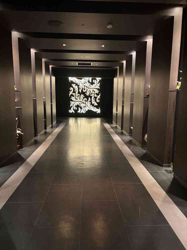 チャペルまでの道