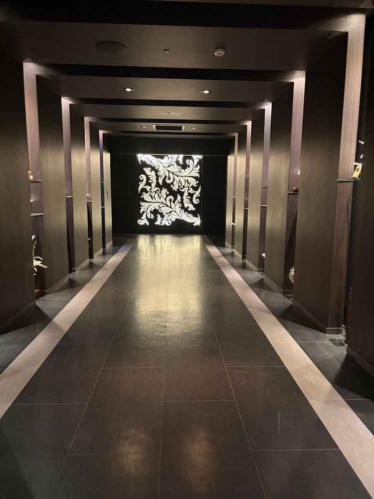 チャペルまでの道