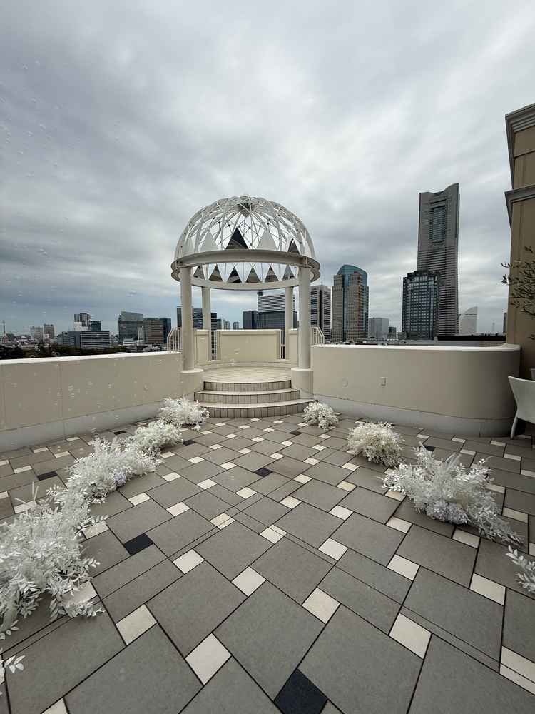 ランドマークタワーを背景に記念撮影できそうでした。