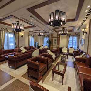 待合室。落ち着いた雰囲気でゆったり過ごせそうでした。