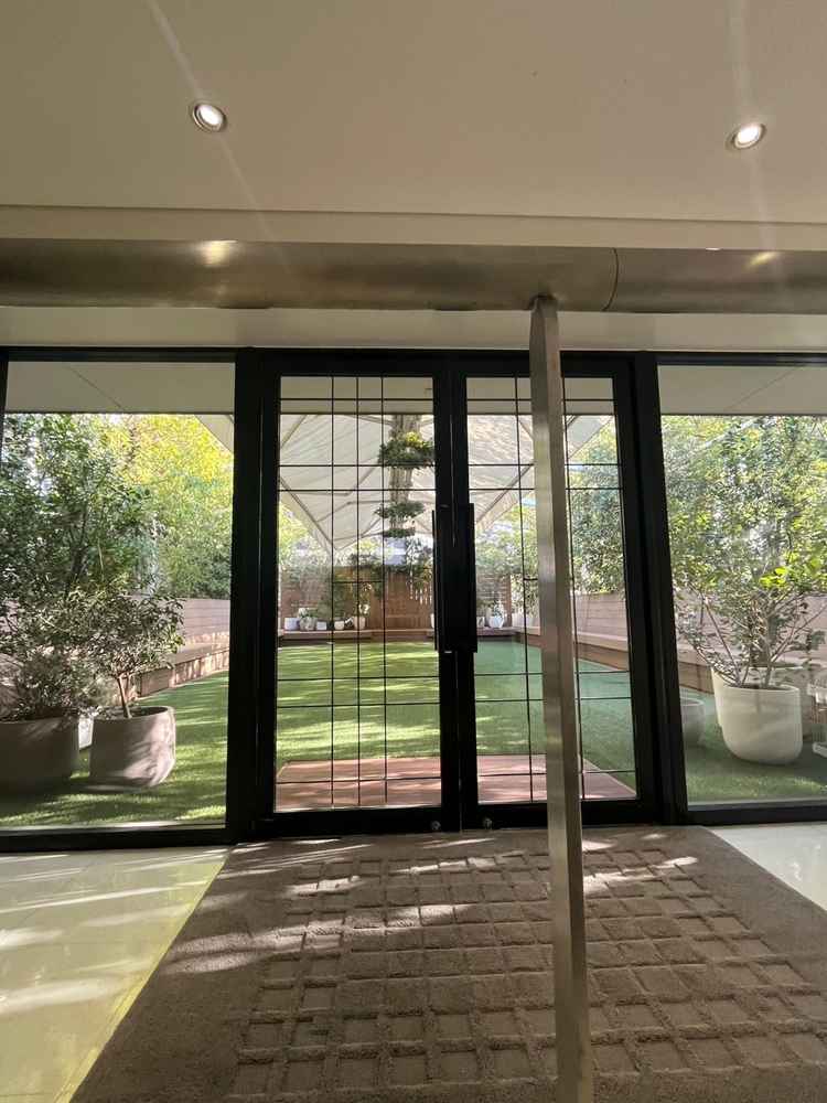 挙式後と披露宴の間も庭でパーティが出来るなどゲストを退屈させることが少ないと感じました